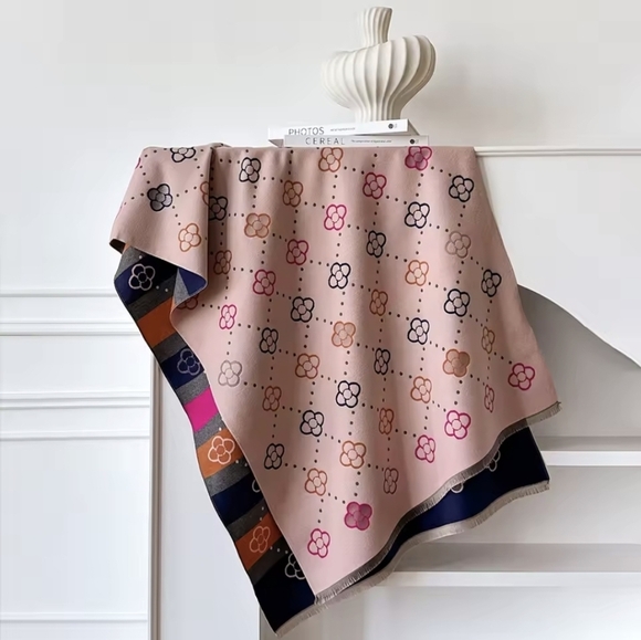 Cashmere Printed Scarf ▪︎ Pink/Black - Picture 2 of 6